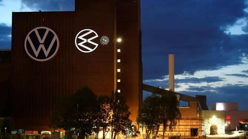 Volkswagen зафіксував падіння прибутку на 15%: проблеми та перспективи