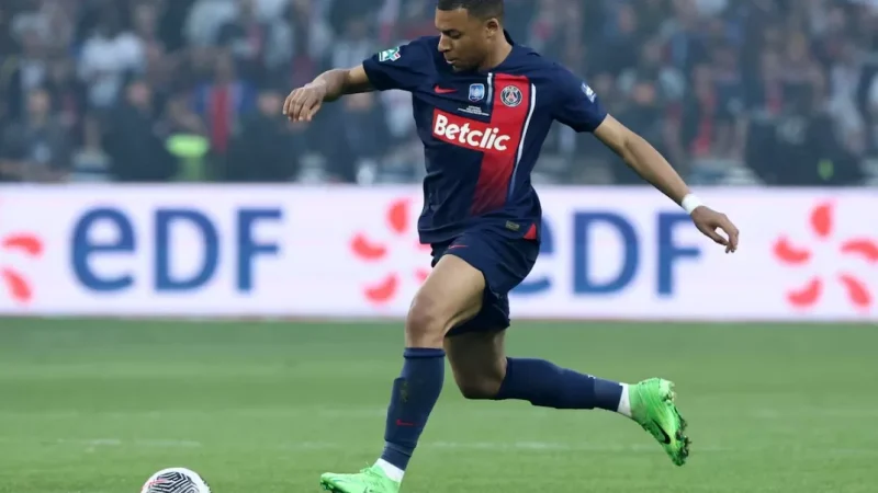 Суд у Франції зобов’язав ПСЖ виплатити Мбаппе понад 60 мільйонів євро за невиплату зарплат і бонусів – Reuters